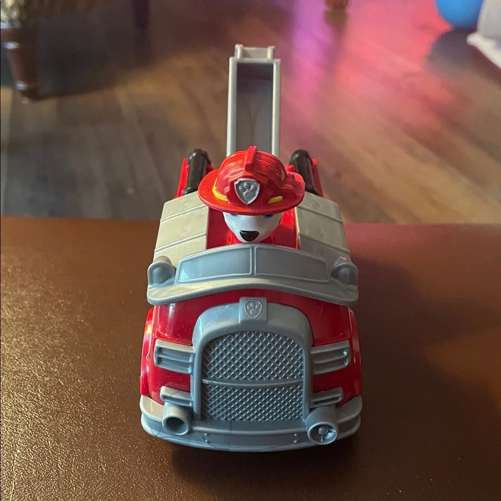 Paw Patrol Marshall's Red Fire Truck